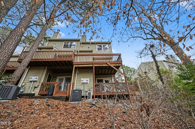 304 Cedarwood Lane, Carrboro, NC 27510