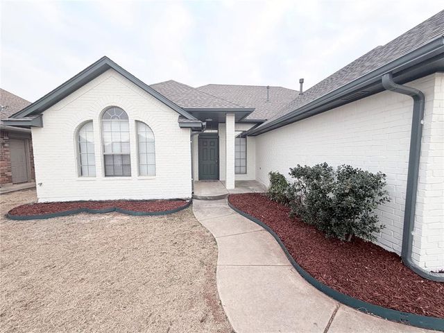 10616 NW 40th Terrace, Yukon, OK 73099