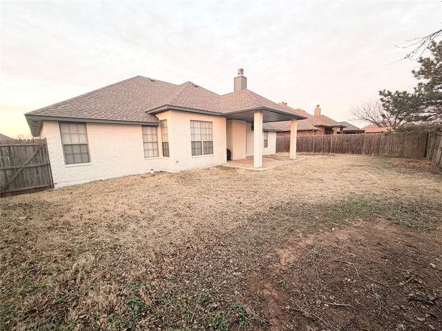 10616 NW 40th Terrace, Yukon, OK 73099