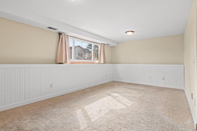 13665 Xavis Street NW, Andover, MN 55304