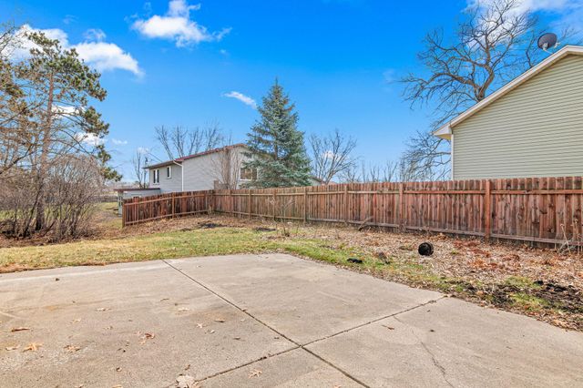 13665 Xavis Street NW, Andover, MN 55304