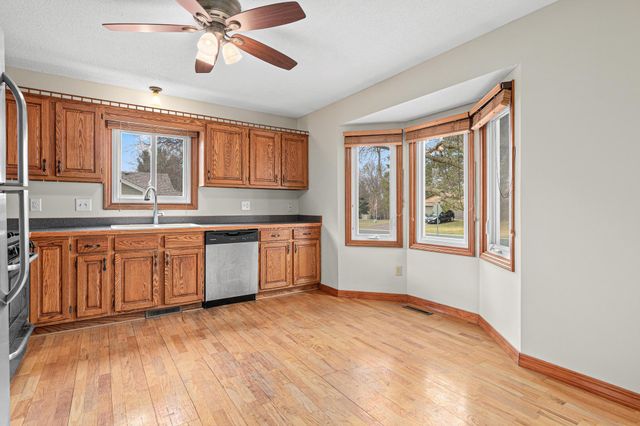 13665 Xavis Street NW, Andover, MN 55304