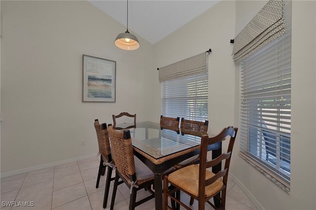 1980 Willow Bend CIR 203, Naples, FL 34109