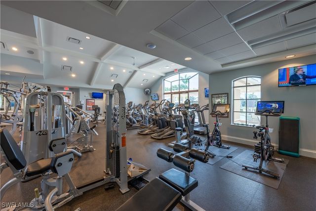 1980 Willow Bend CIR 203, Naples, FL 34109