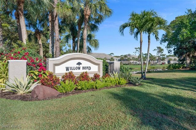 1980 Willow Bend CIR 203, Naples, FL 34109