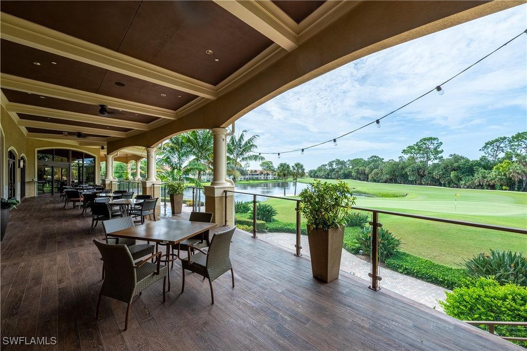 1980 Willow Bend CIR 203, Naples, FL 34109