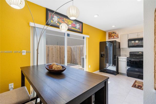 495 NE 5th Ln, Florida City, FL 33034