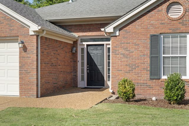 2024 Glastonbury Dr, Franklin, TN 37069