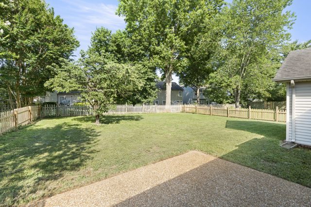 2024 Glastonbury Dr, Franklin, TN 37069