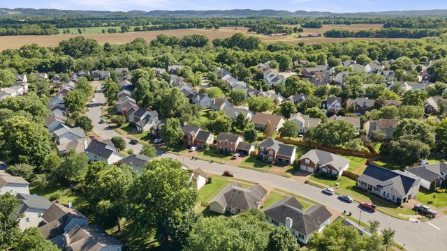 2024 Glastonbury Dr, Franklin, TN 37069