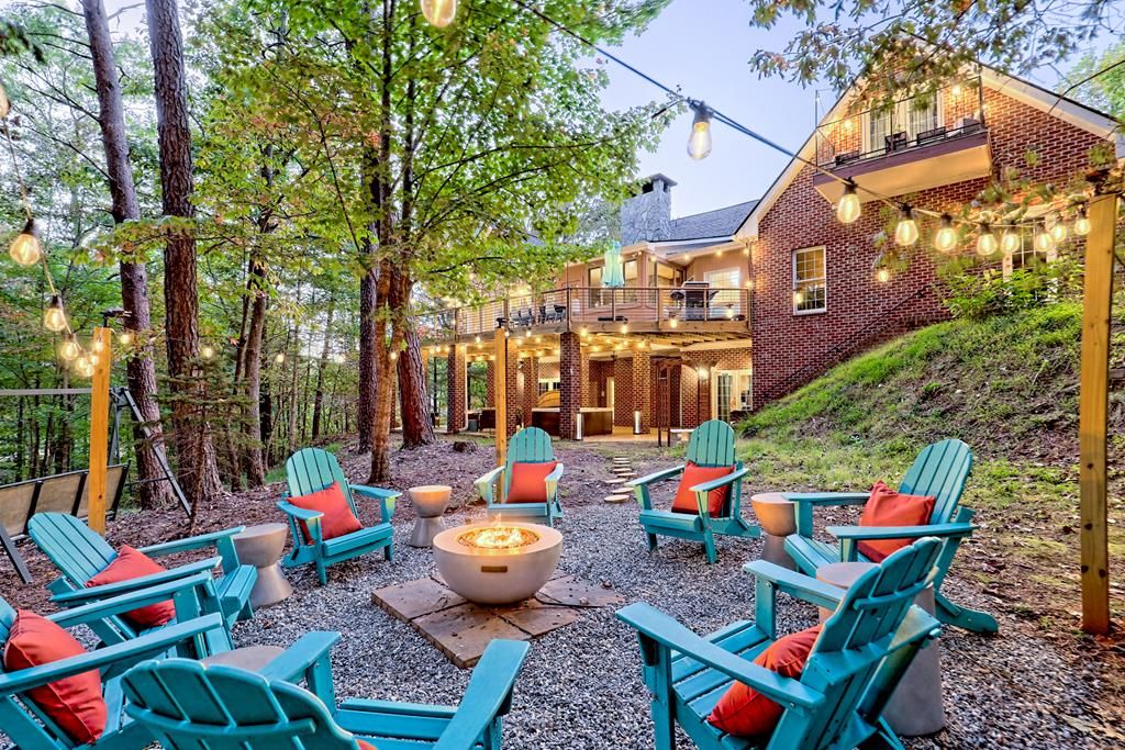 280 Wilfar Strasse, Helen, GA 30545