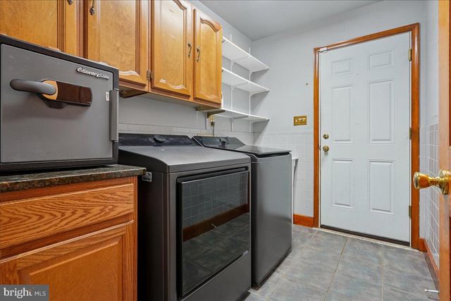 4790 STONEHURST DR, Woodbridge, VA 22192