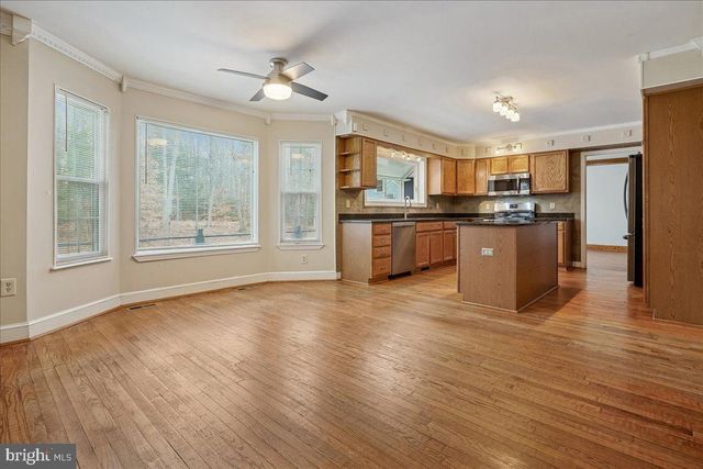 4790 STONEHURST DR, Woodbridge, VA 22192