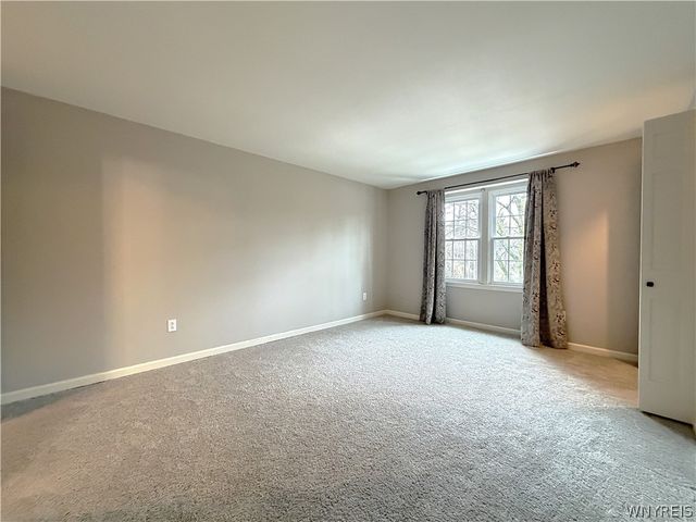 1340 Maple Road 8, Amherst, NY 14221