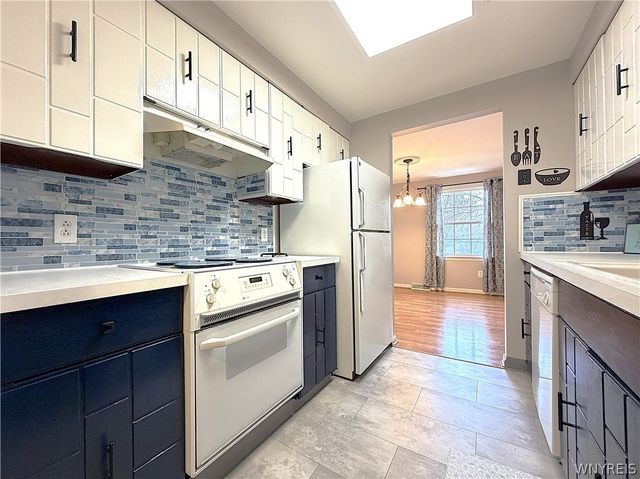 1340 Maple Road 8, Amherst, NY 14221