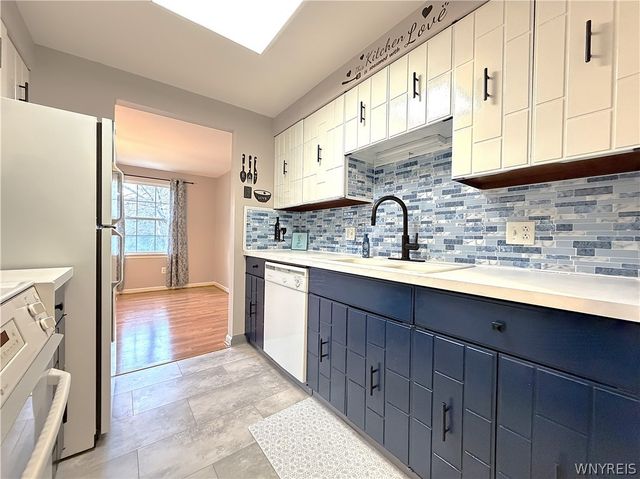 1340 Maple Road 8, Amherst, NY 14221