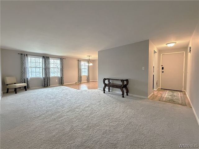 1340 Maple Road 8, Amherst, NY 14221