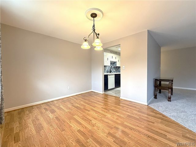 1340 Maple Road 8, Amherst, NY 14221