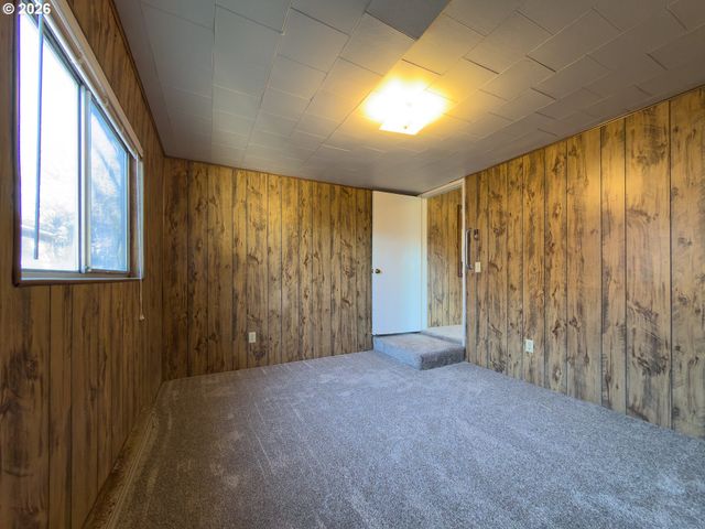 1233 ALABAMA Ave Se, Bandon, OR 97411