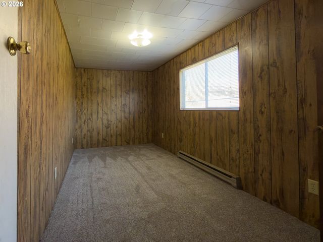 1233 ALABAMA Ave Se, Bandon, OR 97411