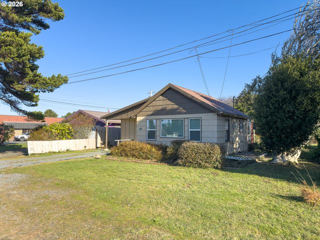 1233 ALABAMA Ave Se, Bandon, OR 97411