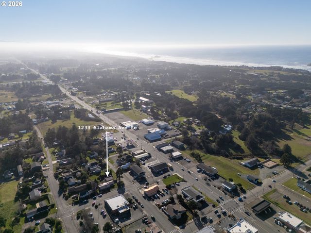1233 ALABAMA Ave Se, Bandon, OR 97411