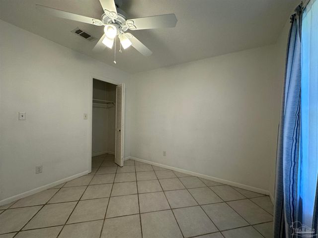 6736 Nichols Dr, Milton, FL 32570