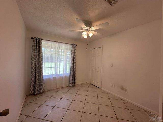 6736 Nichols Dr, Milton, FL 32570