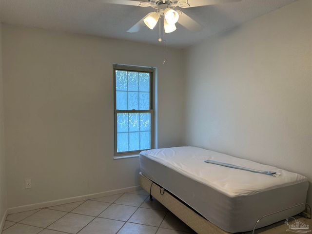 6736 Nichols Dr, Milton, FL 32570
