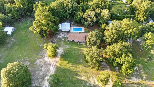 6736 Nichols Dr, Milton, FL 32570