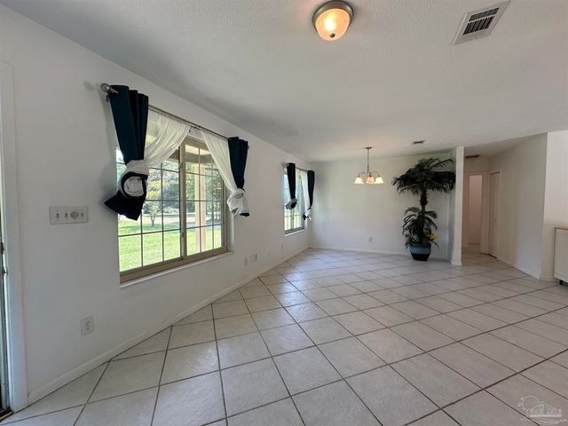 6736 Nichols Dr, Milton, FL 32570