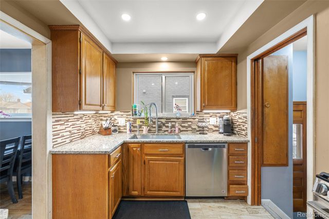 7213 Cortland Avenue, Allen Park, MI 48101