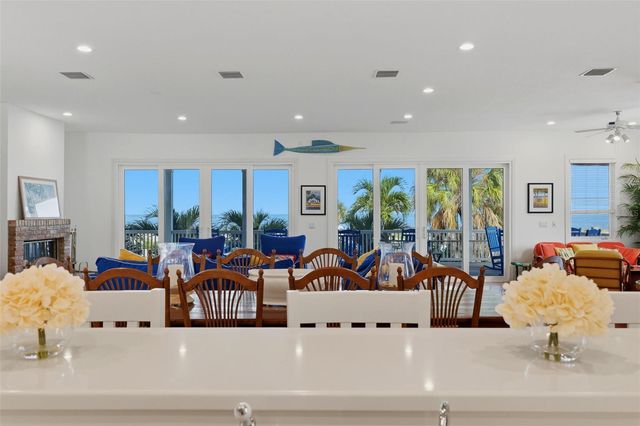 106 2ND AVENUE, St Pete Beach, FL 33706