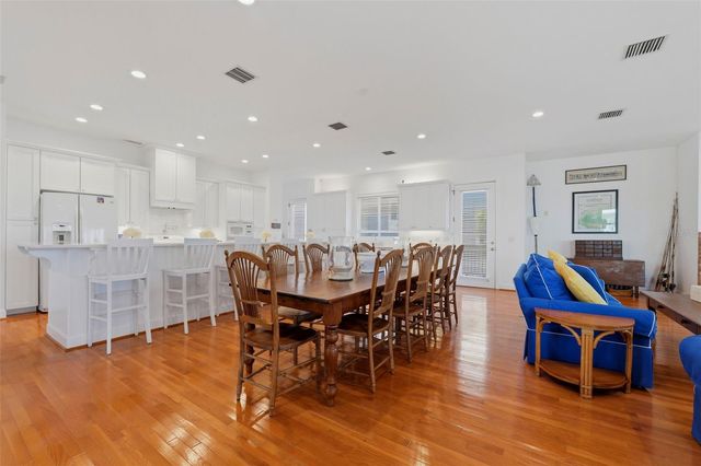 106 2ND AVENUE, St Pete Beach, FL 33706
