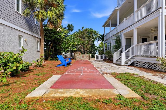 106 2ND AVENUE, St Pete Beach, FL 33706