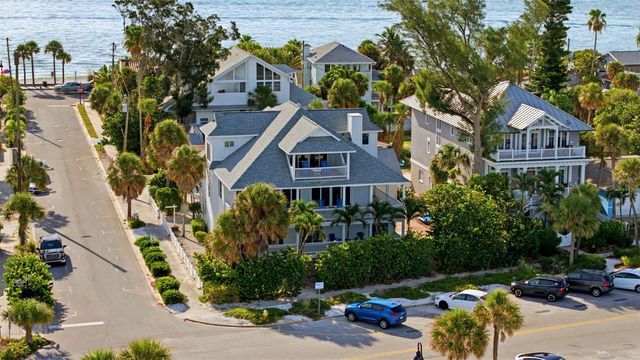 106 2ND AVENUE, St Pete Beach, FL 33706