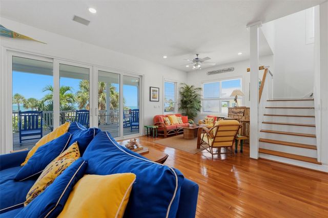 106 2ND AVENUE, St Pete Beach, FL 33706