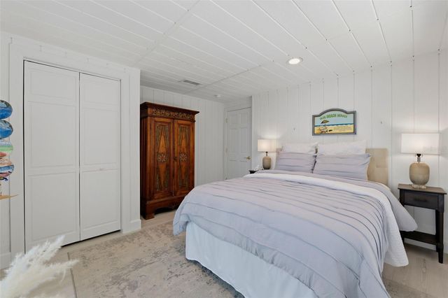 106 2ND AVENUE, St Pete Beach, FL 33706