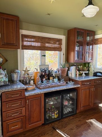 26 Monatiquot St, Weymouth, MA 02191