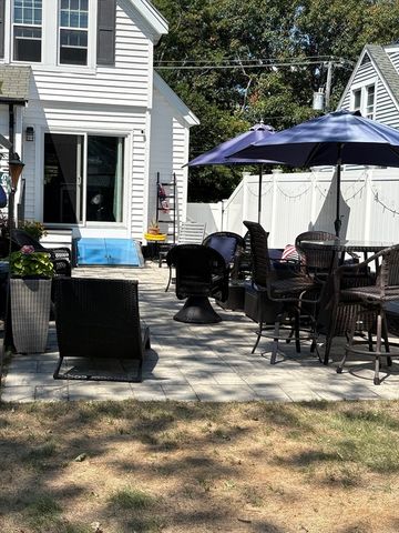 26 Monatiquot St, Weymouth, MA 02191