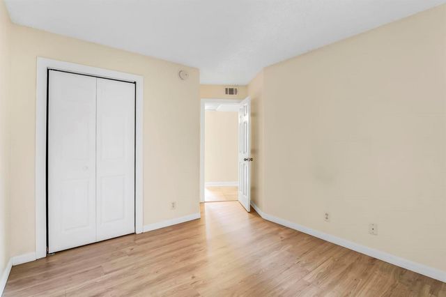 9000 NW 28th Drive 1-204, Coral Springs, FL 33065