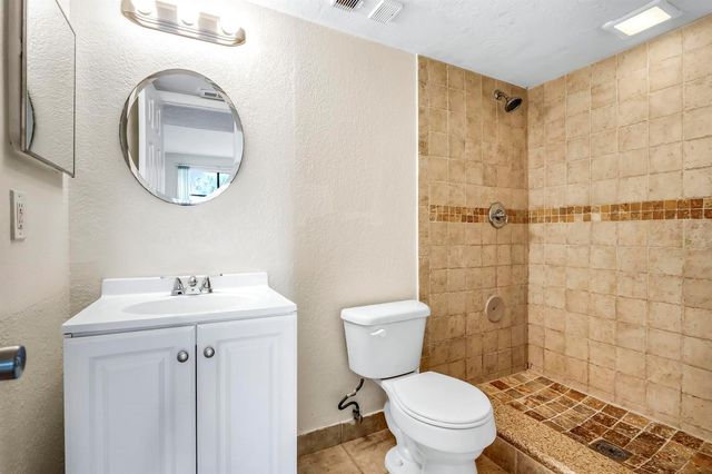 9000 NW 28th Drive 1-204, Coral Springs, FL 33065