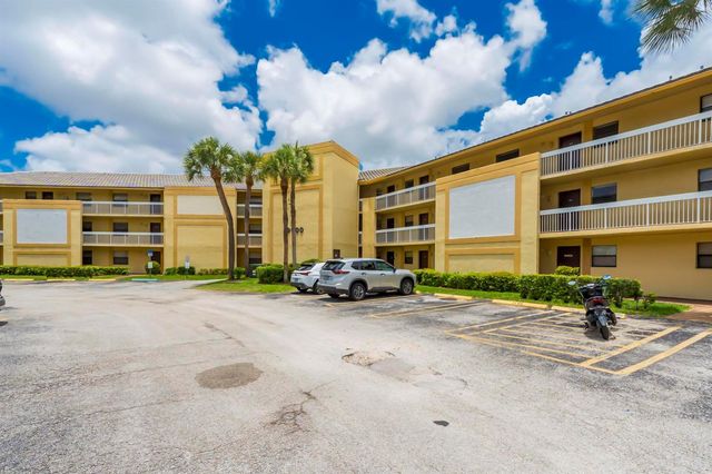 9000 NW 28th Drive 1-204, Coral Springs, FL 33065