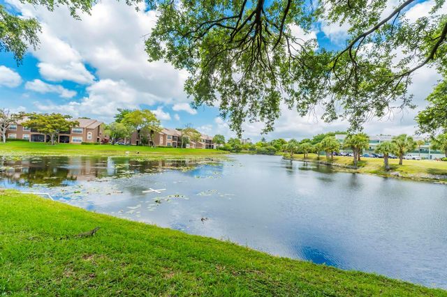 9000 NW 28th Drive 1-204, Coral Springs, FL 33065
