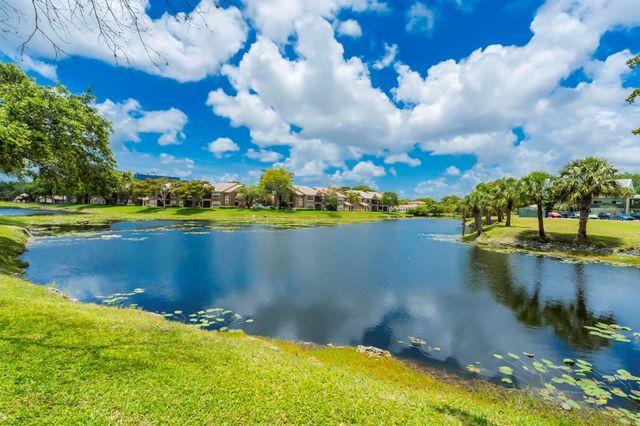 9000 NW 28th Drive 1-204, Coral Springs, FL 33065