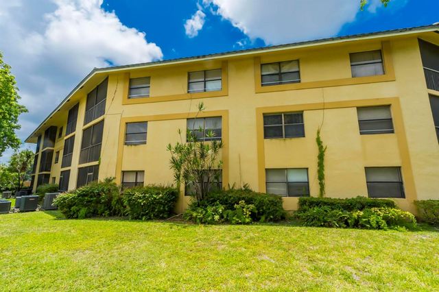 9000 NW 28th Drive 1-204, Coral Springs, FL 33065