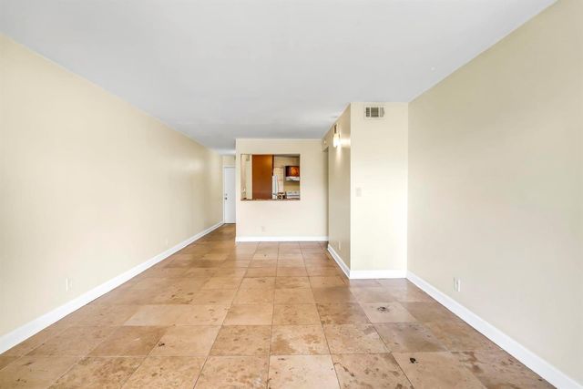 9000 NW 28th Drive 1-204, Coral Springs, FL 33065