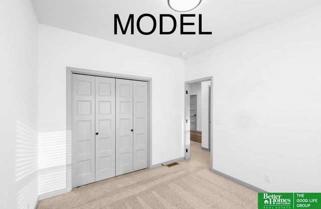 8609 N 177 Street, Bennington, NE 68007