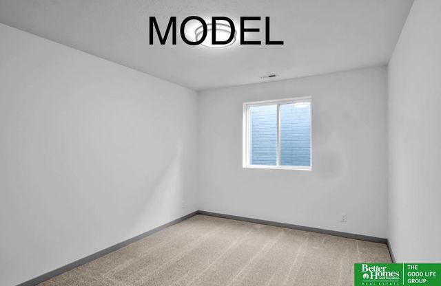 8609 N 177 Street, Bennington, NE 68007