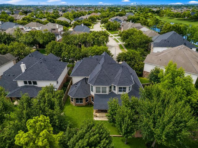 12304 Evening Bay Drive, Pearland, TX 77584